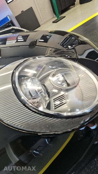 2011 Porsche 911 Turbo S Cabriolet – miniatura 36