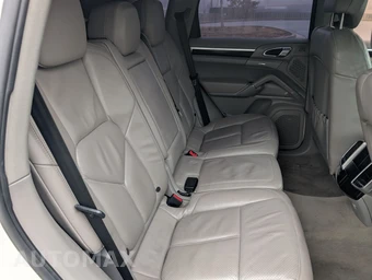 2011 Porsche Cayenne Base - miniatura 15