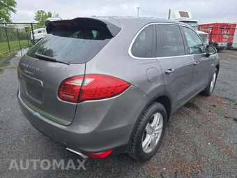 2011 Porsche Cayenne Hybrid S – miniatura 3