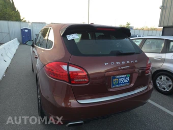 2011 Porsche Cayenne - miniatura 5