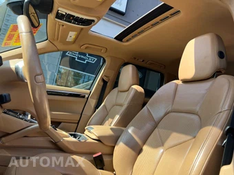 2011 Porsche Cayenne – miniatura 12