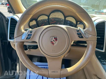 2011 Porsche Cayenne – miniatura 13