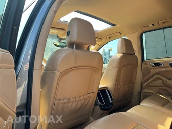 2011 Porsche Cayenne – miniatura 27