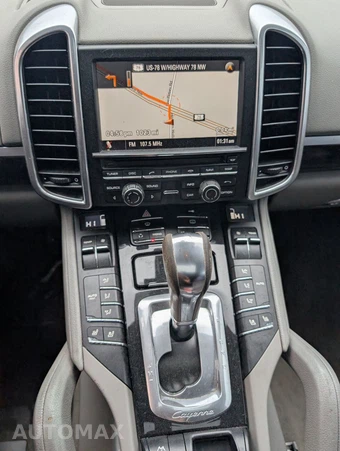 2011 Porsche Cayenne – miniatura 11