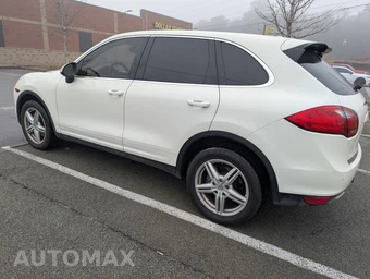 2011 Porsche Cayenne – miniatura 18