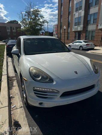 2011 Porsche Cayenne - miniatura 4