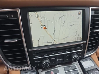 2011 Porsche Panamera 4 – miniatura 27