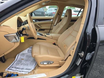 2011 Porsche Panamera 4 – miniatura 3