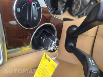 2011 Porsche Panamera 4 – miniatura 5