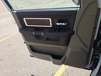 2011 Ram 1500 Laramie Crew Cab Short Bed – miniatura 9