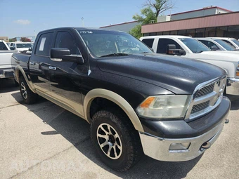 2011 Ram 1500 Laramie Crew Cab Short Bed - miniatura 4