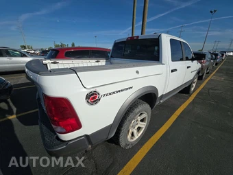 2011 Ram 1500 Outdoorsman Crew Cab Short Bed – miniatura 4