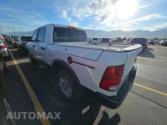 2011 Ram 1500 Outdoorsman Crew Cab Short Bed – miniatura 6