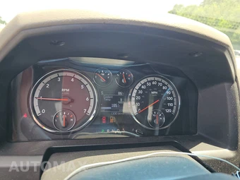 2011 Ram 1500 SLT Extended Cab Medium Bed - miniatura 12