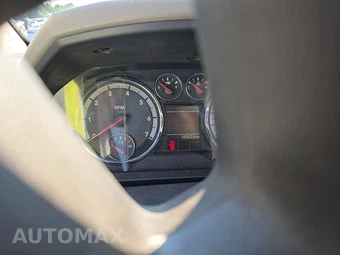 2011 Ram 1500 SLT Extended Cab Medium Bed – miniatura 12