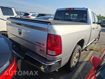 2011 Ram 1500 SLT Extended Cab Medium Bed – miniatura 4