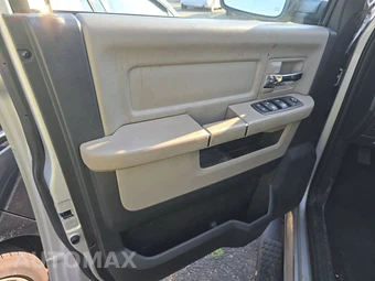 2011 Ram 1500 SLT Extended Cab Medium Bed – miniatura 9