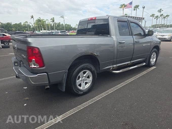 2011 Ram 1500 SLT Extended Cab Medium Bed – miniatura 4