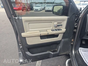 2011 Ram 1500 SLT Extended Cab Medium Bed – miniatura 9