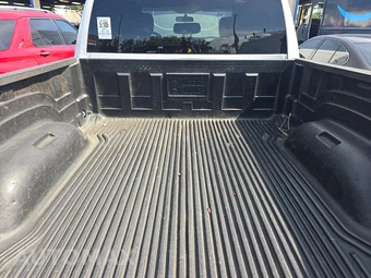 2011 Ram 1500 ST Extended Cab Medium Bed – miniatura 16