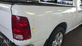 2011 Ram 1500 ST Extended Cab Medium Bed – miniatura 28