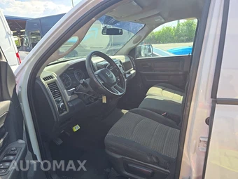2011 Ram 1500 ST Extended Cab Medium Bed – miniatura 7