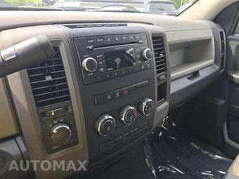 2011 Ram 1500 ST Extended Cab Medium Bed – miniatura 10