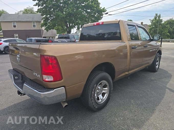 2011 Ram 1500 ST Extended Cab Medium Bed – miniatura 3