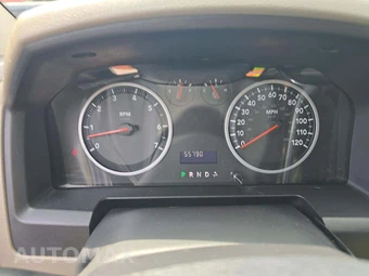 2011 Ram 1500 ST Extended Cab Medium Bed – miniatura 9