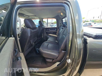 2011 Ram 2500 Laramie Longhorn Crew Cab Medium Bed - miniatura 12