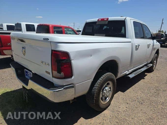 2011 Ram 2500 SLT Crew Cab Medium Bed - miniatura 3