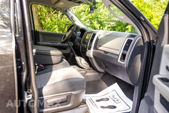2011 Ram 3500 Big Horn Extended Crew Cab Medium Bed DRW - miniatura 49