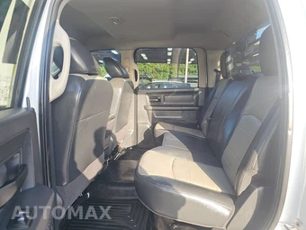 2011 Ram 3500 Cab Chassis ST Crew Cab DRW - miniatura 13