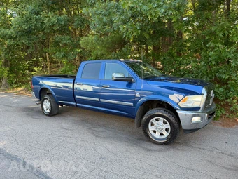 2011 Ram 3500 Laramie Crew Cab Long Bed - miniatura 5
