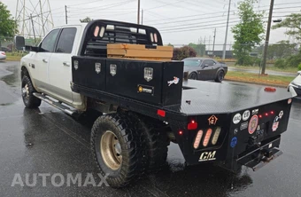 2011 Ram 3500 Laramie Crew Cab Long Bed DRW - miniatura 2