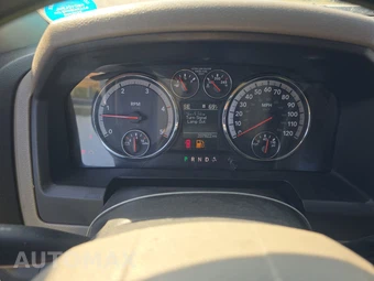 2011 Ram 4500 Cab Chassis SLT Regular Cab DRW - miniatura 12