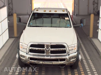 2011 Ram 4500 Cab Chassis SLT Regular Cab DRW - miniatura 2
