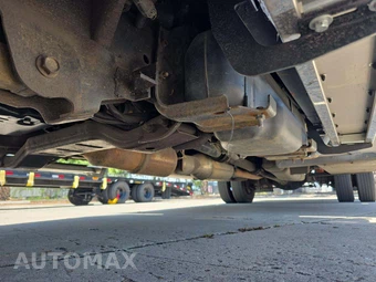 2011 Ram 5500 Cab Chassis SLT Regular Cab DRW – miniatura 4
