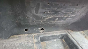 2011 Ram 5500 Cab Chassis ST Regular Cab DRW - miniatura 22