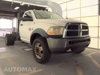 2011 Ram 5500 Cab Chassis ST Regular Cab DRW - miniatura 3