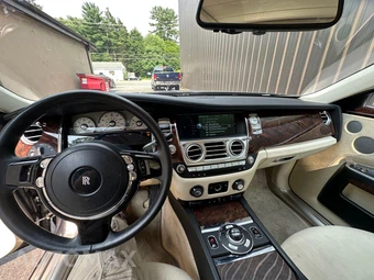 2011 Rolls-Royce Ghost – miniatura 23