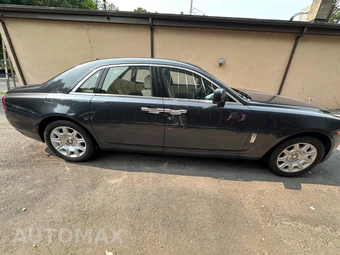 2011 Rolls-Royce Ghost – miniatura 3