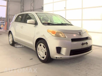 2011 Scion xD - miniatura 3