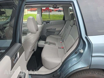 2011 Subaru Forester 2.5X Limited – miniatura 13