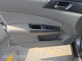 2011 Subaru Forester 2.5X Touring – miniatura 15