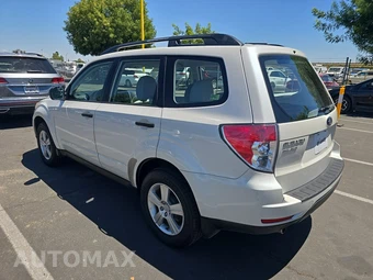 2011 Subaru Forester 2.5X w/Alloy Wheel Value Pkg – miniatura 6
