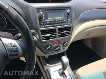 2011 Subaru Impreza 5-Door 2.5i Premium Hatchback w/Power Moonroof Value Pkg – miniatura 7