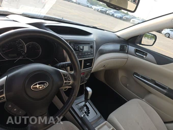 2011 Subaru Impreza 5-Door 2.5i Premium Hatchback w/Power Moonroof Value Pkg - miniatura 11