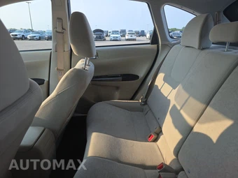 2011 Subaru Impreza 5-Door 2.5i Premium Hatchback w/Power Moonroof Value Pkg - miniatura 13