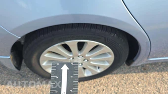 2011 Subaru Impreza 5-Door 2.5i Premium Hatchback w/Power Moonroof Value Pkg - miniatura 23